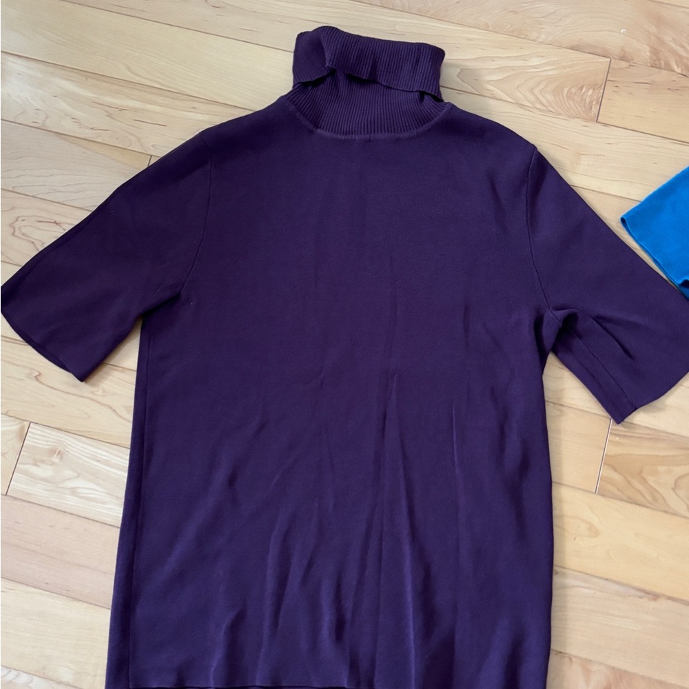 Jones New York Dark Plum color Short Sleeve Top